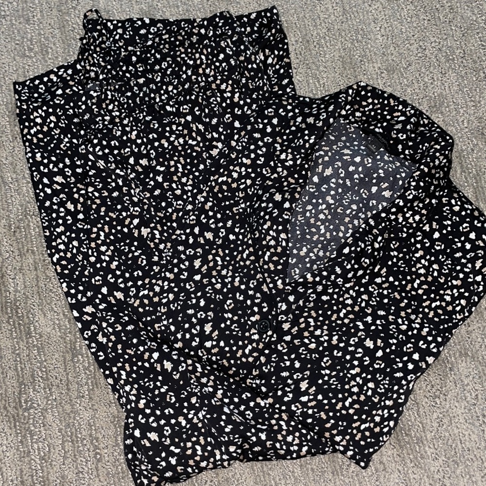 Banana Republic pajama set. Size medium. Both are long sleeve